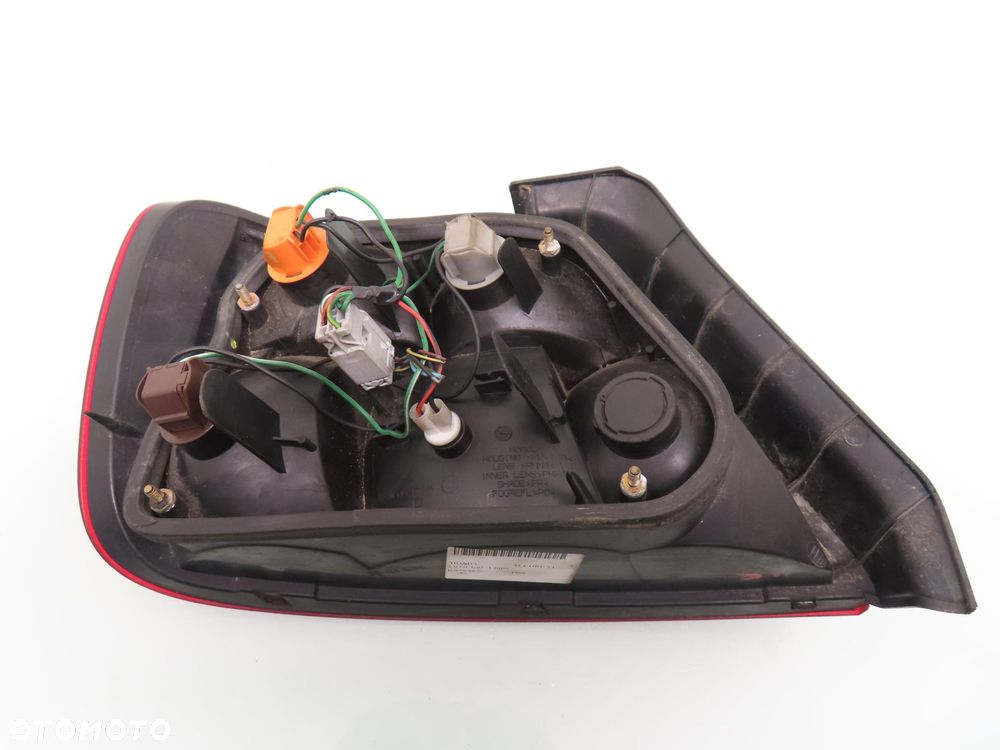 LAMPA PRAWA TYLNA HONDA ACCORD VI - 3