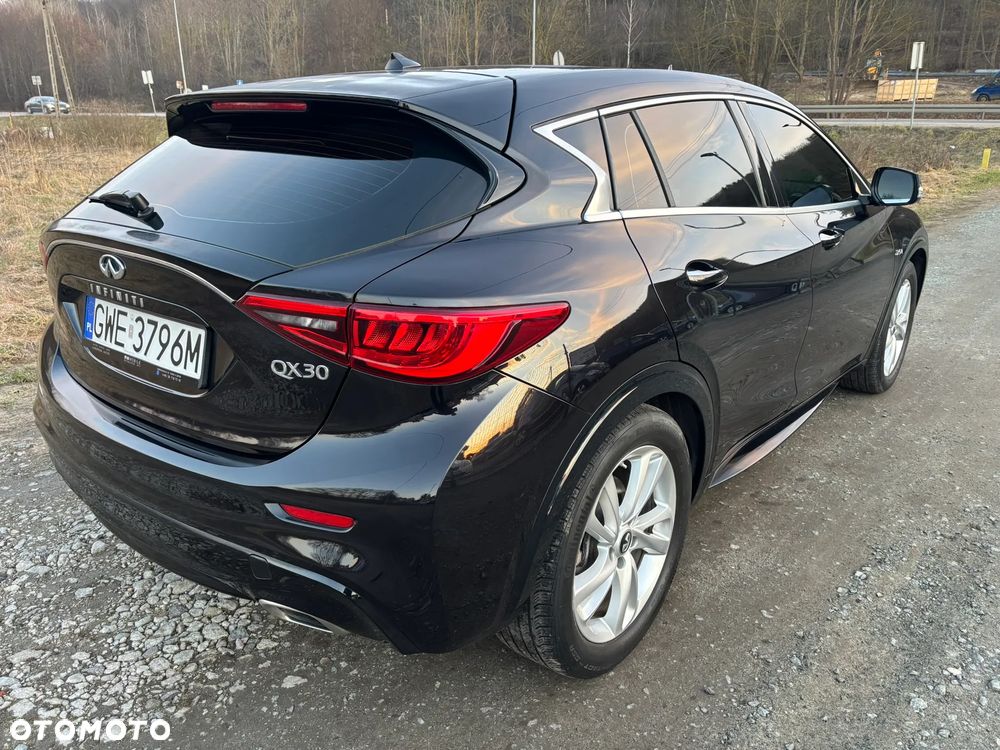 Infiniti QX - 2