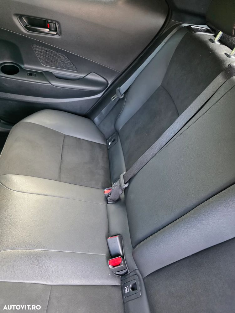 Toyota C-HR 2.0 HEV 197 CP 4x4 CVT Premiere Edition - 10