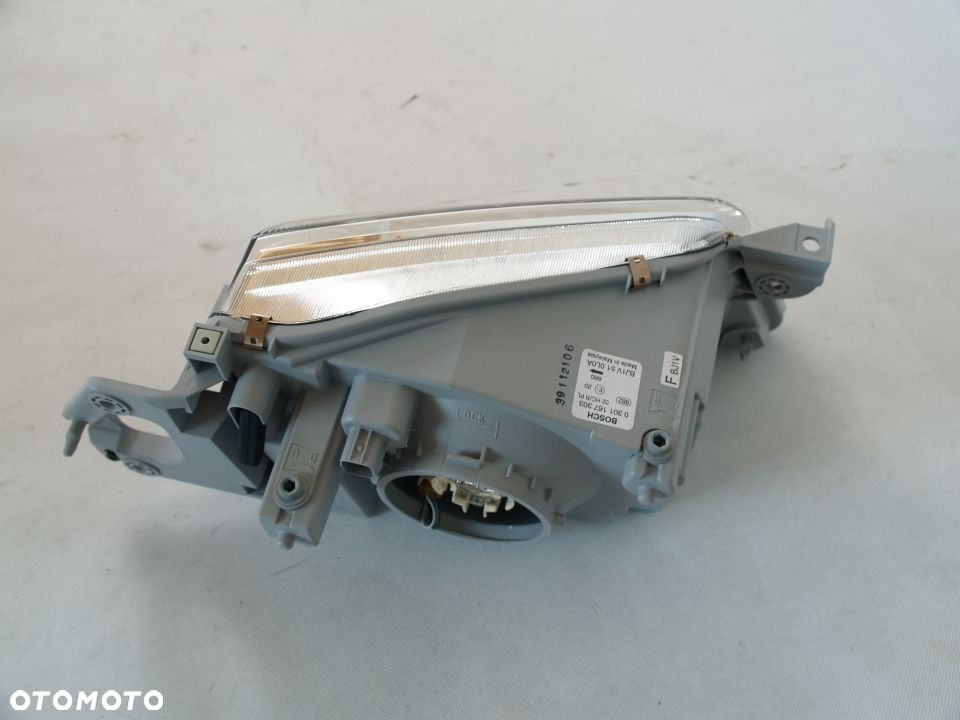 Mazda 323F Reflektor lewy lampa lewa 323 f 98-01r - 2