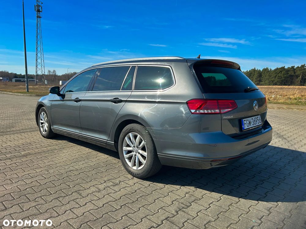 Volkswagen Passat - 17