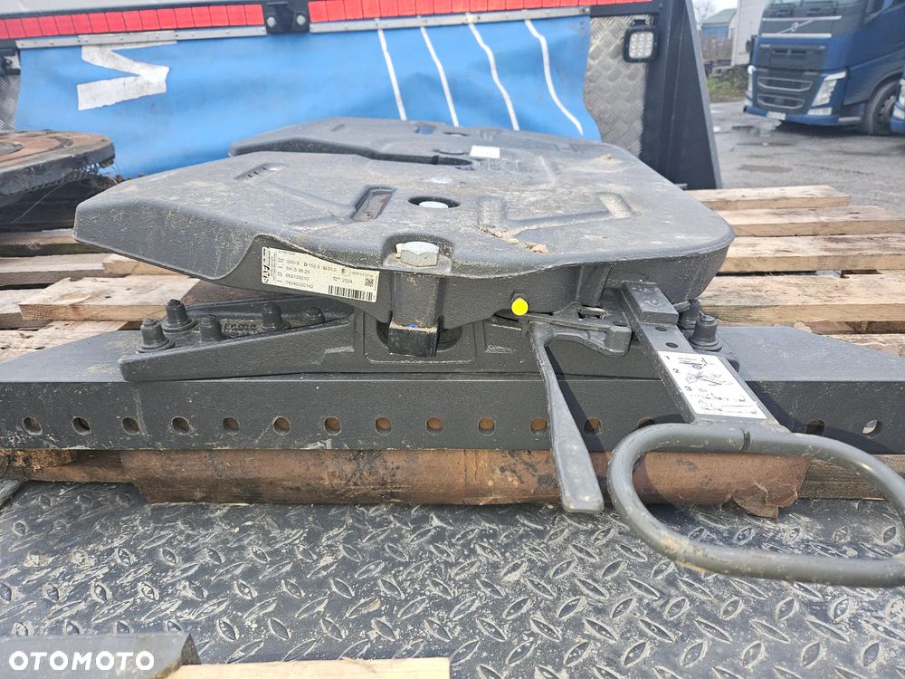 wymiana łapy siodła Volvo Renault *Jost GF Saf Holland * - 4