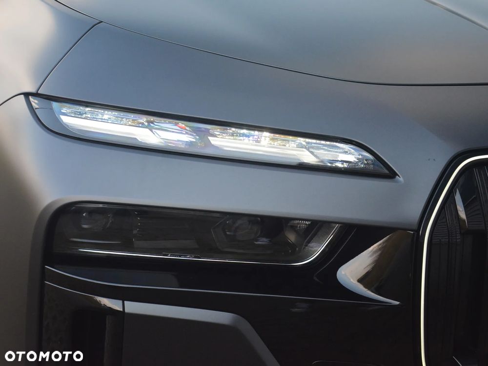 BMW Seria 7 - 27