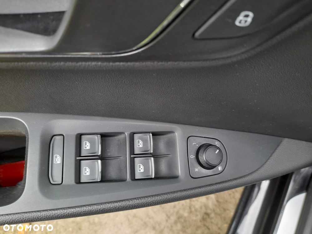 Seat Leon 2.0 TDI DPF Start&Stop DSG FR - 20