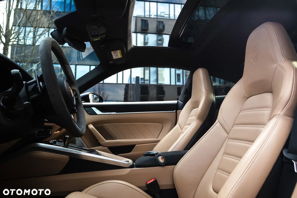 Porsche 911 Turbo S - 26