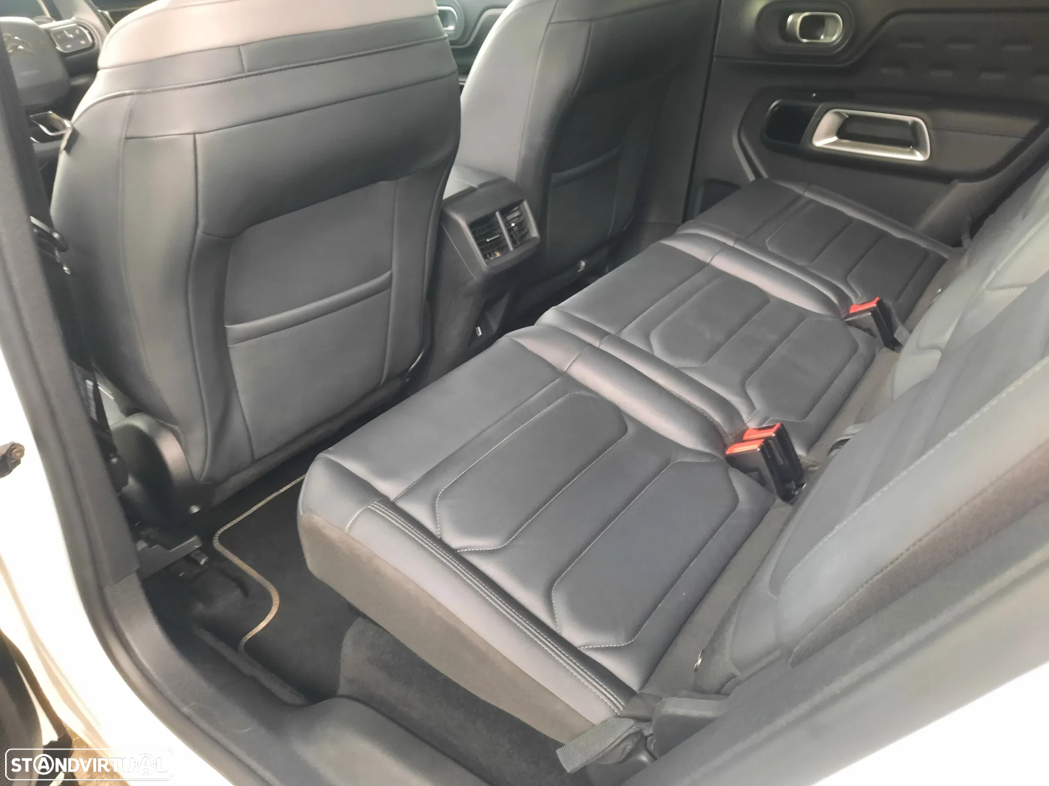Citroën C5 Aircross 1.6 Hybrid Shine Pack e-EAT8 - 36