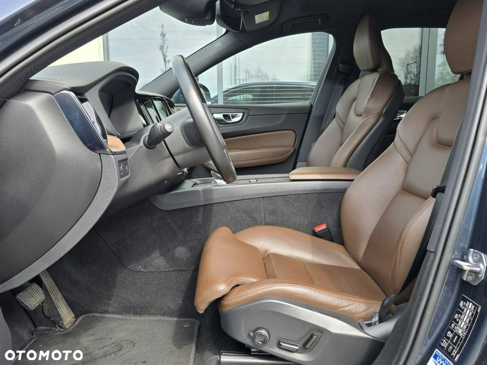 Volvo XC 60 B5 D AWD Inscription - 6