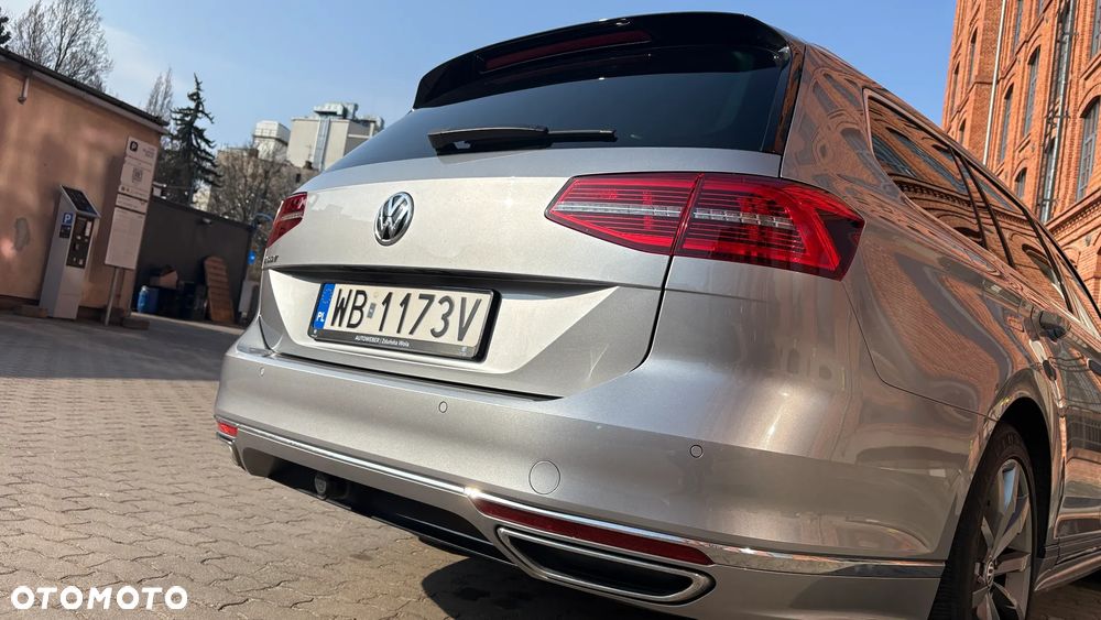 Volkswagen Passat - 4
