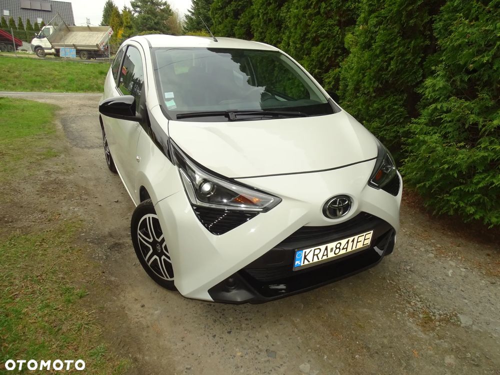 Toyota Aygo x-play - 5