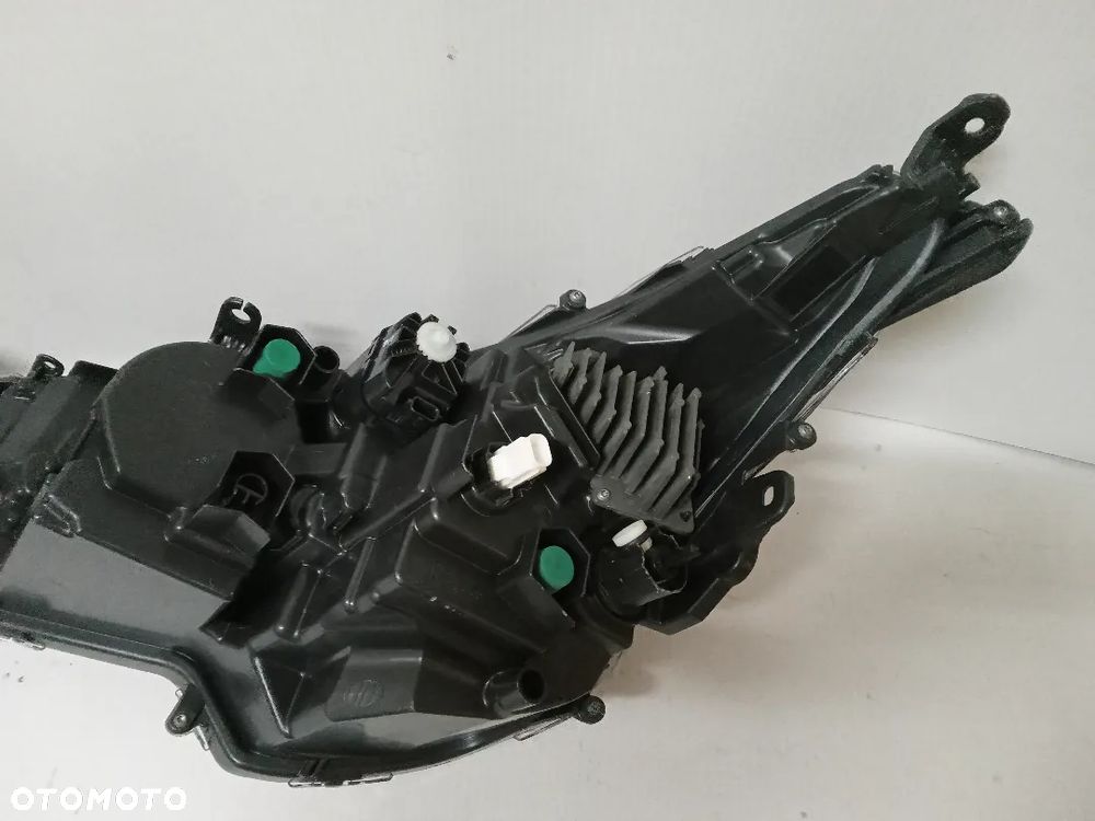 TOYOTA COROLLA E21 LIFT 22- LAMPA LAMPY PRZEDNIE PRZÓD - 7
