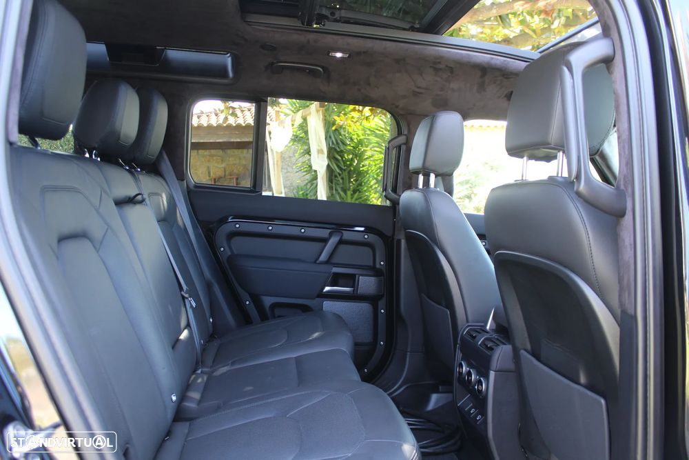 Land Rover Defender 2.0 P400e 110 AWD X-Dynamic HSE - 38