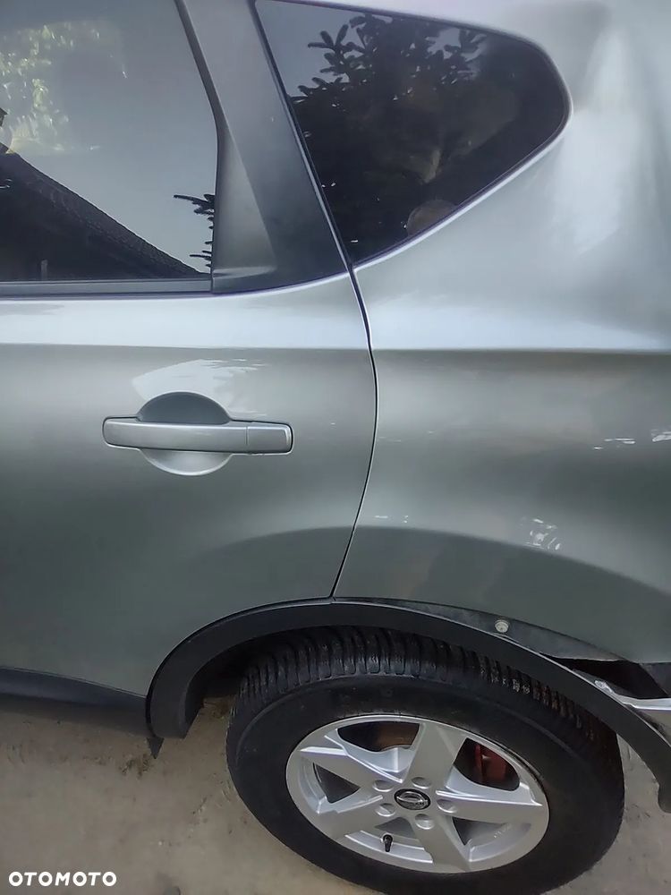 Nissan Qashqai 2.0 4x4 360 - 6