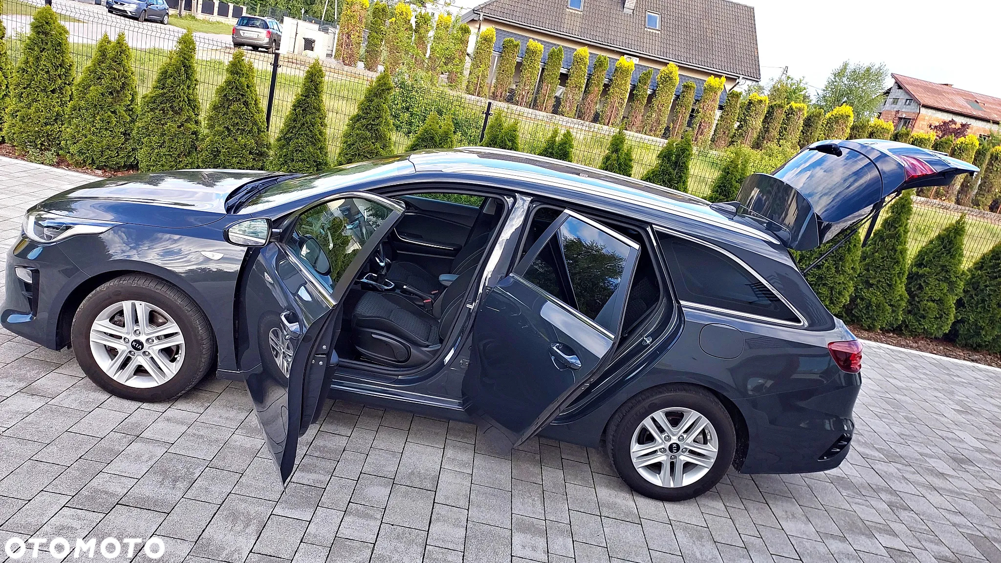 Kia Ceed 1.4 T-GDI L Business Line Plus - 11