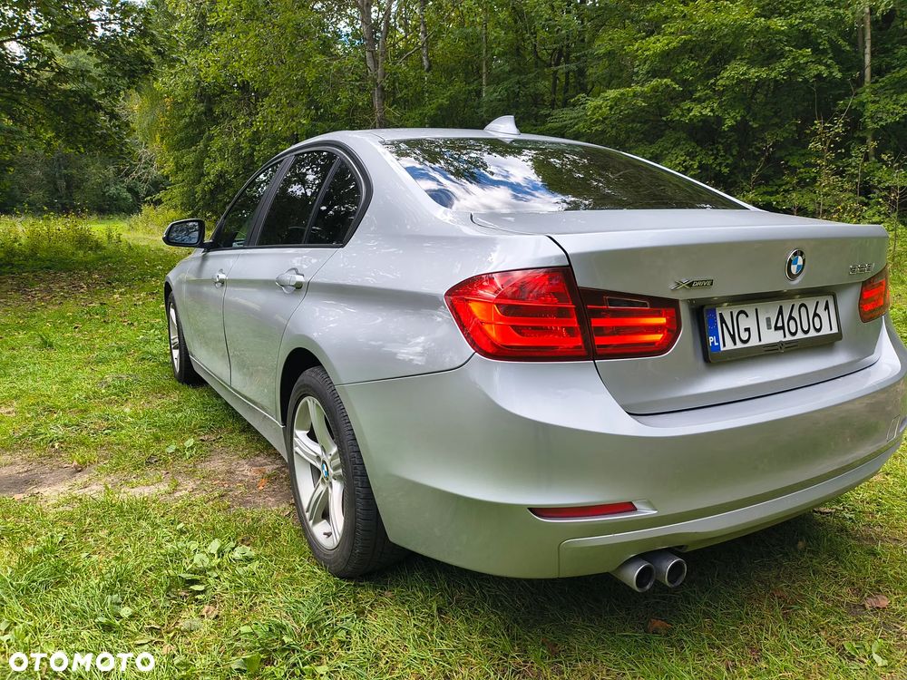BMW Seria 3 328i xDrive Luxury Line - 4
