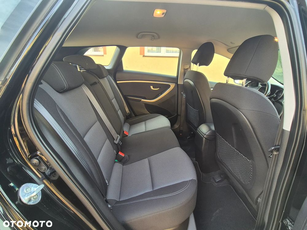 Hyundai i30 1.6 CRDi Premium - 16