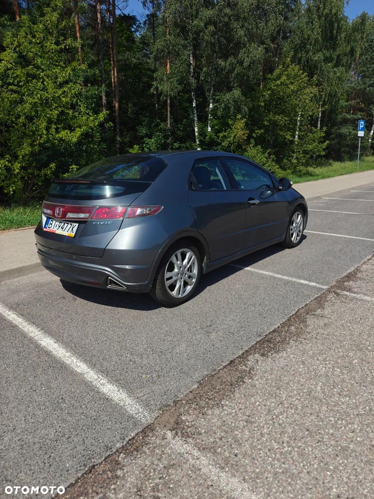Honda Civic 1.8 Sport - 2