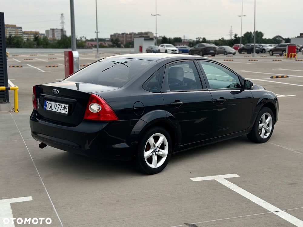 Ford Focus 1.6 Ambiente - 3