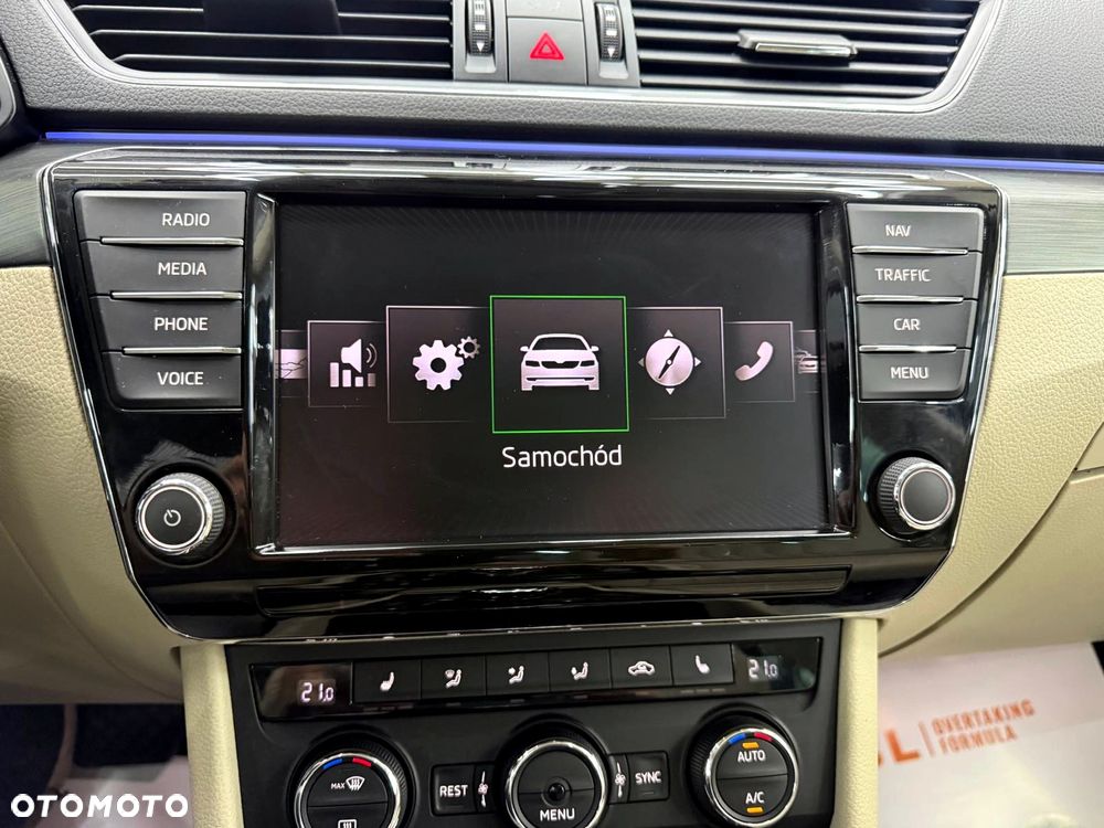 Skoda Superb 2.0 TDI DSG Style - 19