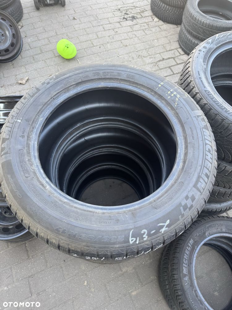 Komplet opon zimowych 235/55/17 MICHELIN Używane F-Vat - 2