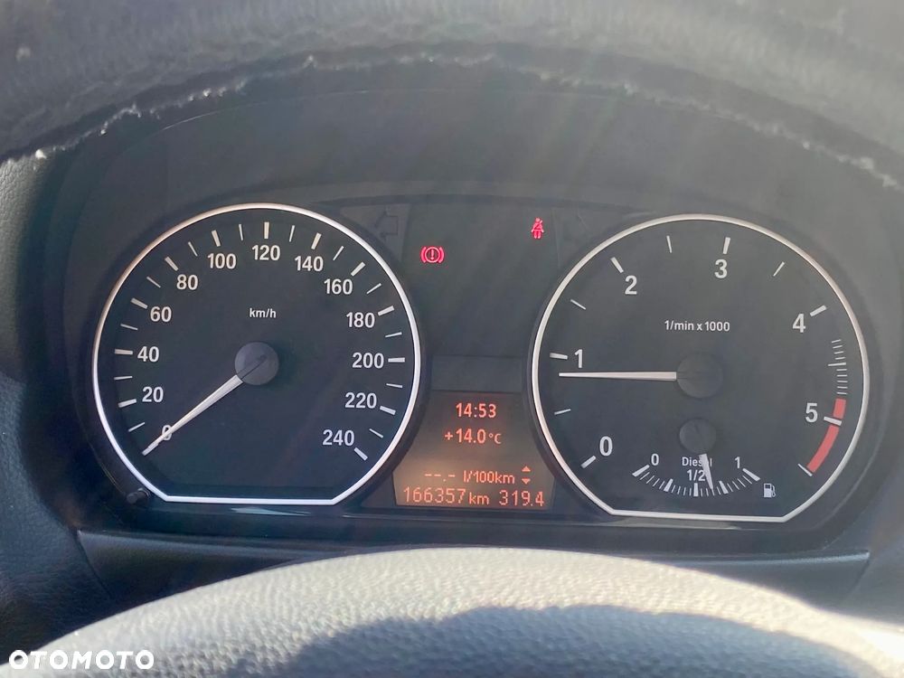 BMW Seria 1 - 15