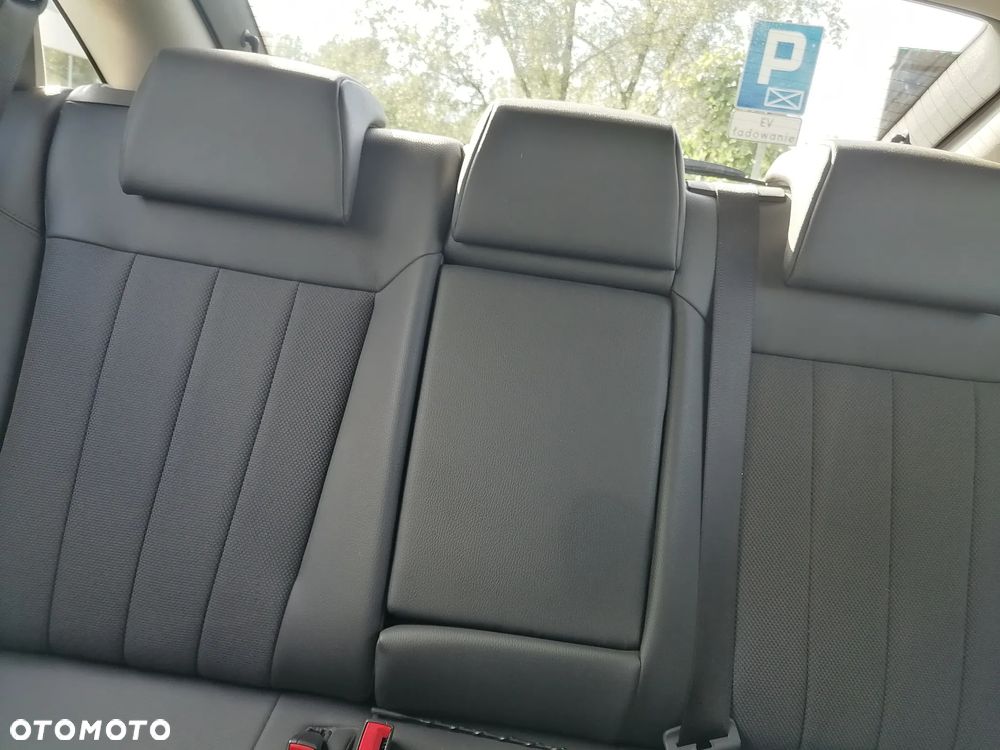Opel Vectra 2.8 V6 Cosmo - 12