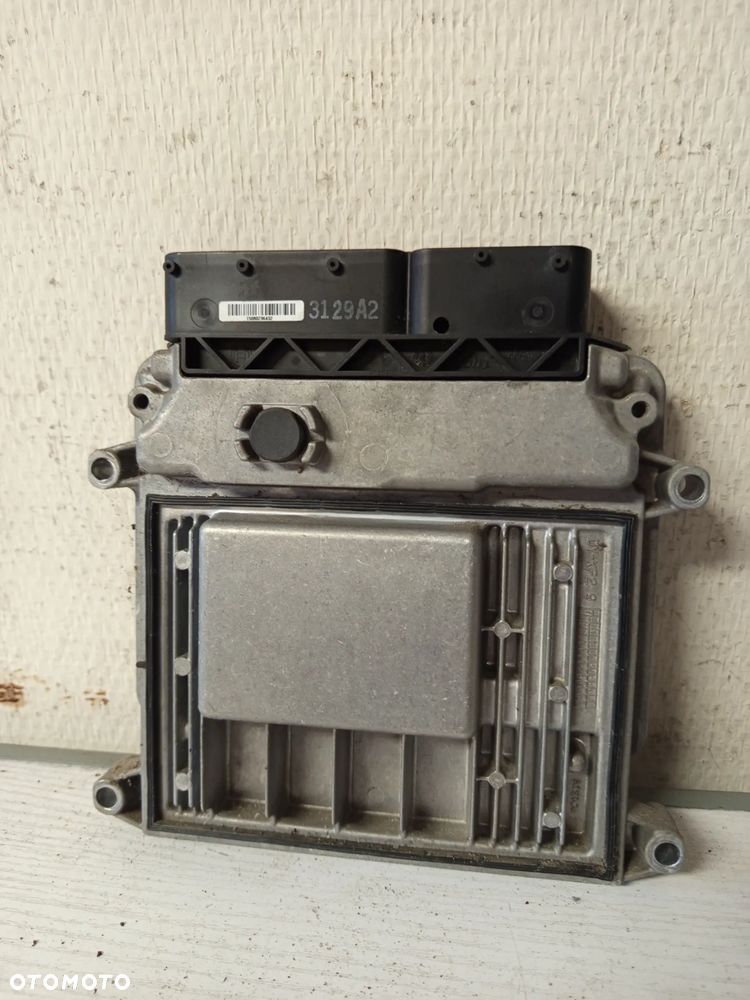 KOMPUTER STEROWNIK SILNIKA 39112-2B100 HYUNDAI I30 1 I 1.4 16V 109 KM 07-12