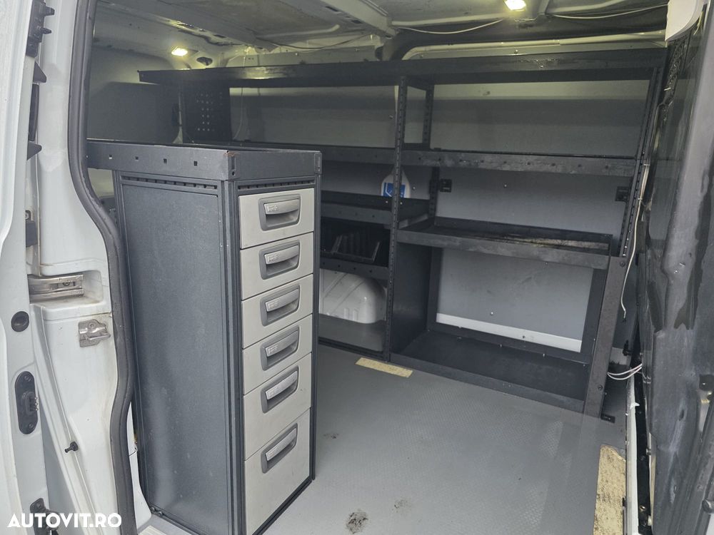 Ford Transit Custom - 13