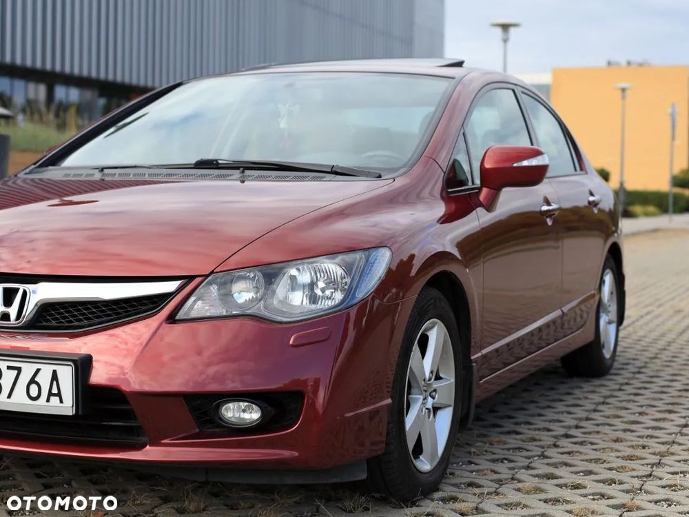 Honda Civic 1.8 Executive - 9