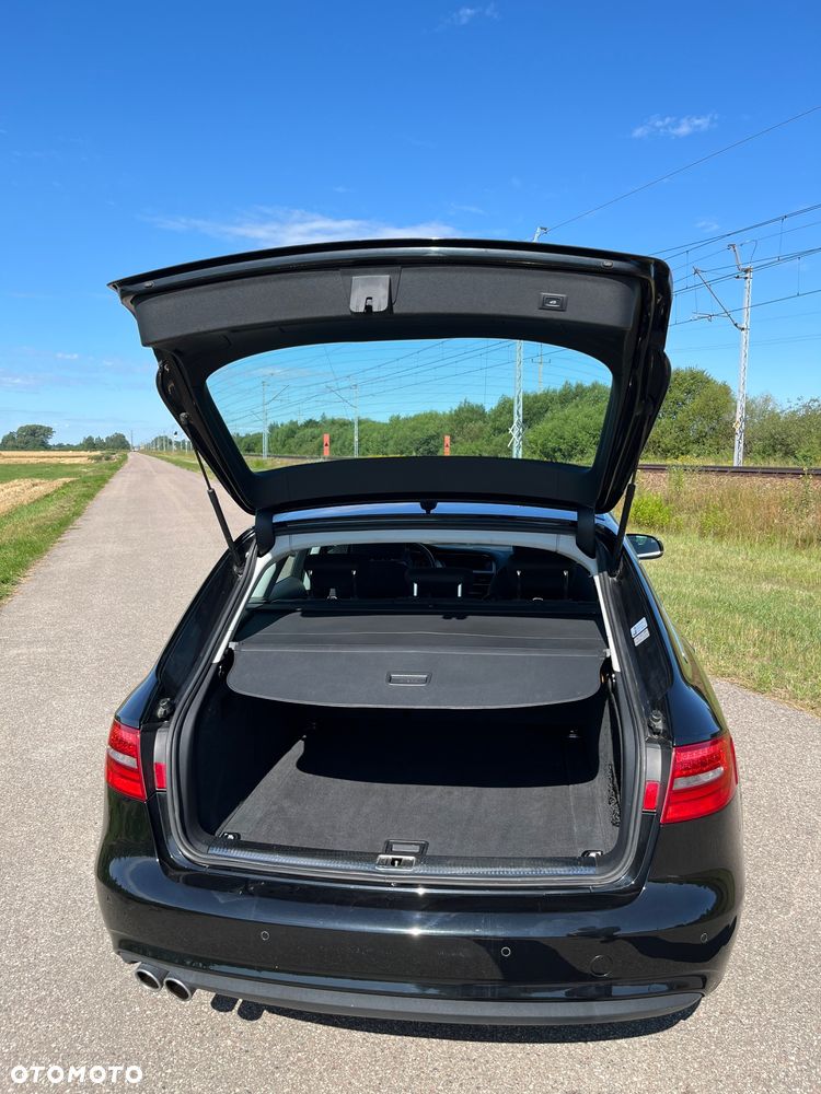 Audi A4 Avant 2.0 TDI - 9