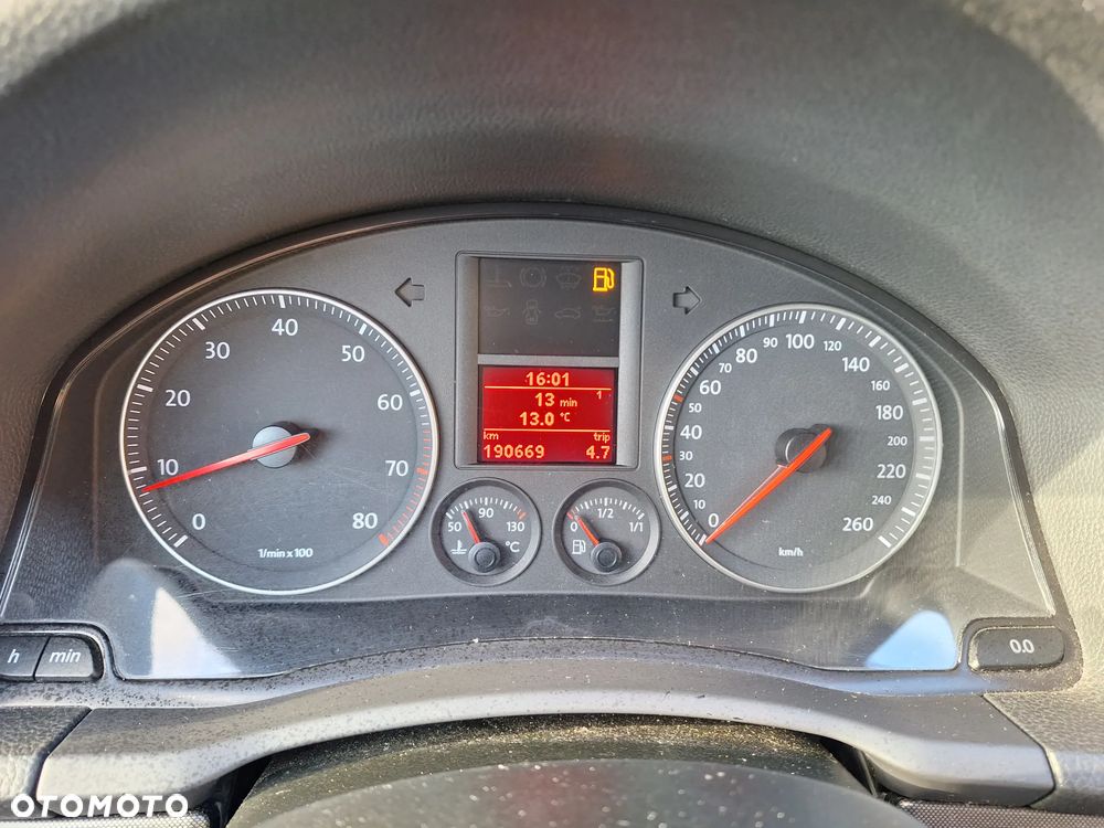 Volkswagen Golf 1.6 Tour Edition - 9