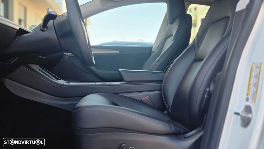 Tesla Model Y Long Range Tração Integral - 11
