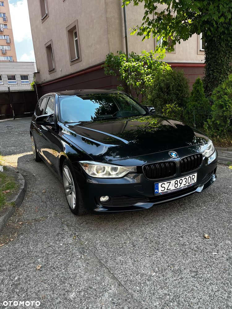 BMW Seria 3 318d - 38