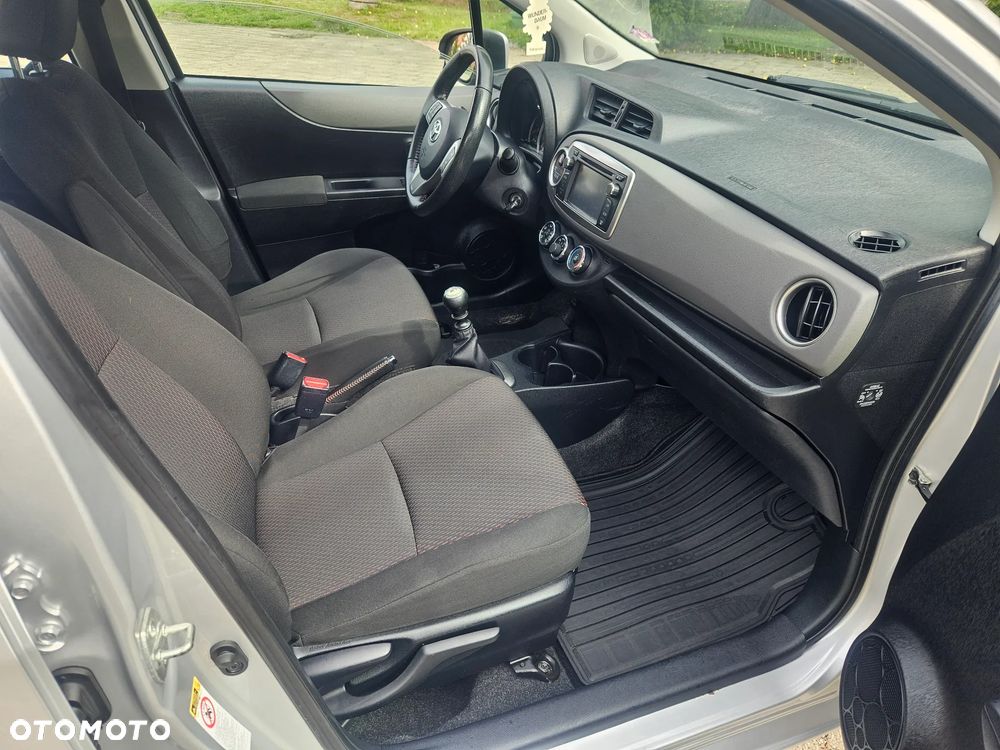 Toyota Yaris - 8