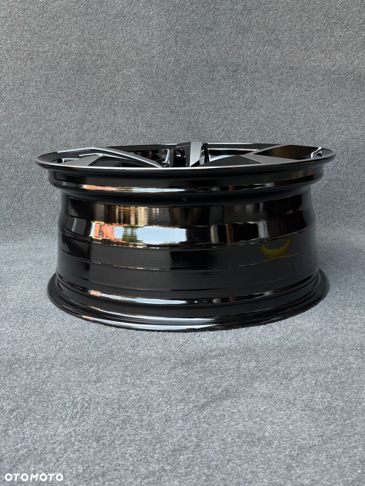 NOWE alufelgi M pakiet 5x112 18 felgi 8j ET35 BMW seria 3 G20 G22 G30 G31 F44 G22 G23 G32 F39 G60 G01 X1 F48 G42 X2 U06 Active Tourer Z4 G29 xDrive Styling 930 czarne polerowane jak Japan Racing Carbonado Rubin - 6