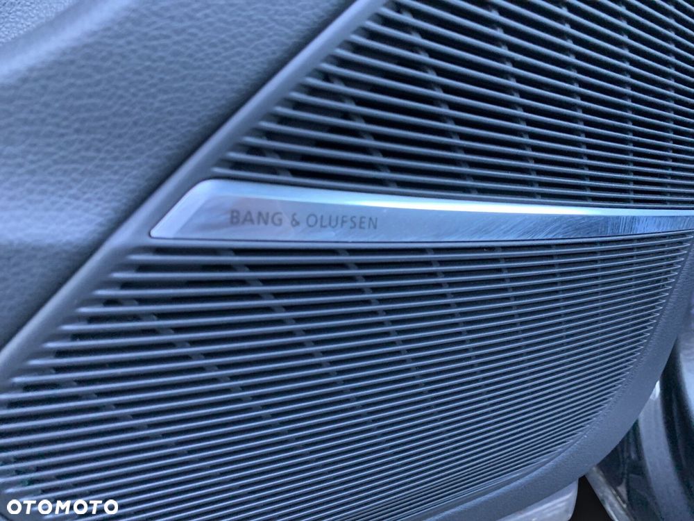 Audi Q8 - 12