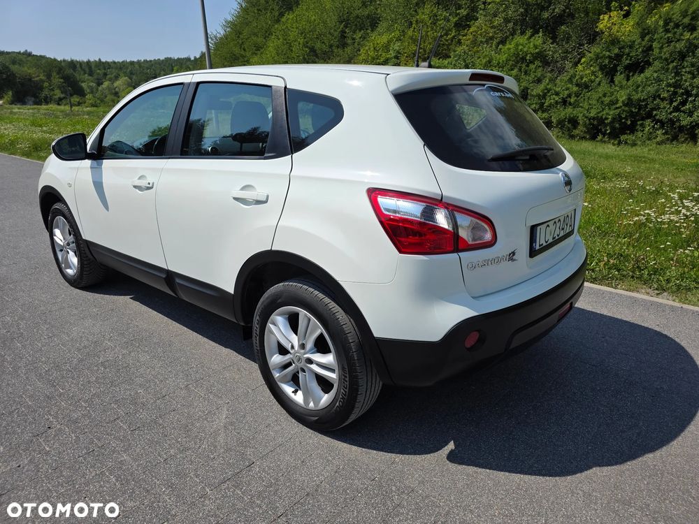 Nissan Qashqai 1.6 DCi ALL-MODE 4x4i TEKNA+ - 4