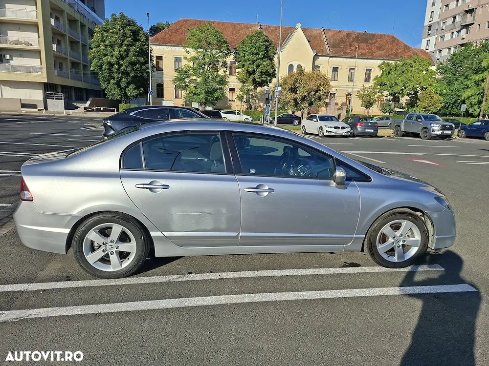 Honda Civic 1.8i-VTEC Type S - 2
