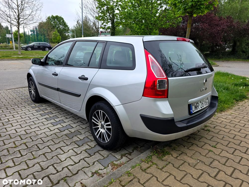 Renault Megane 1.6 16V 110 Dynamique - 2