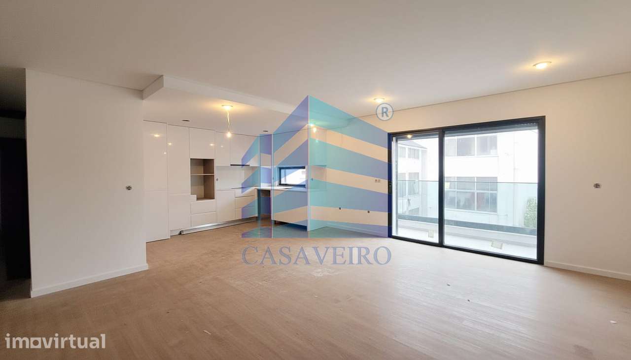 Apartamento T3 com Varandas no centro de Esgueira - Grande imagem: 3/25