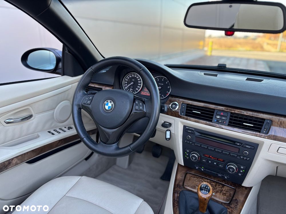 BMW Seria 3 320i Cabrio M Sport Edition - 16
