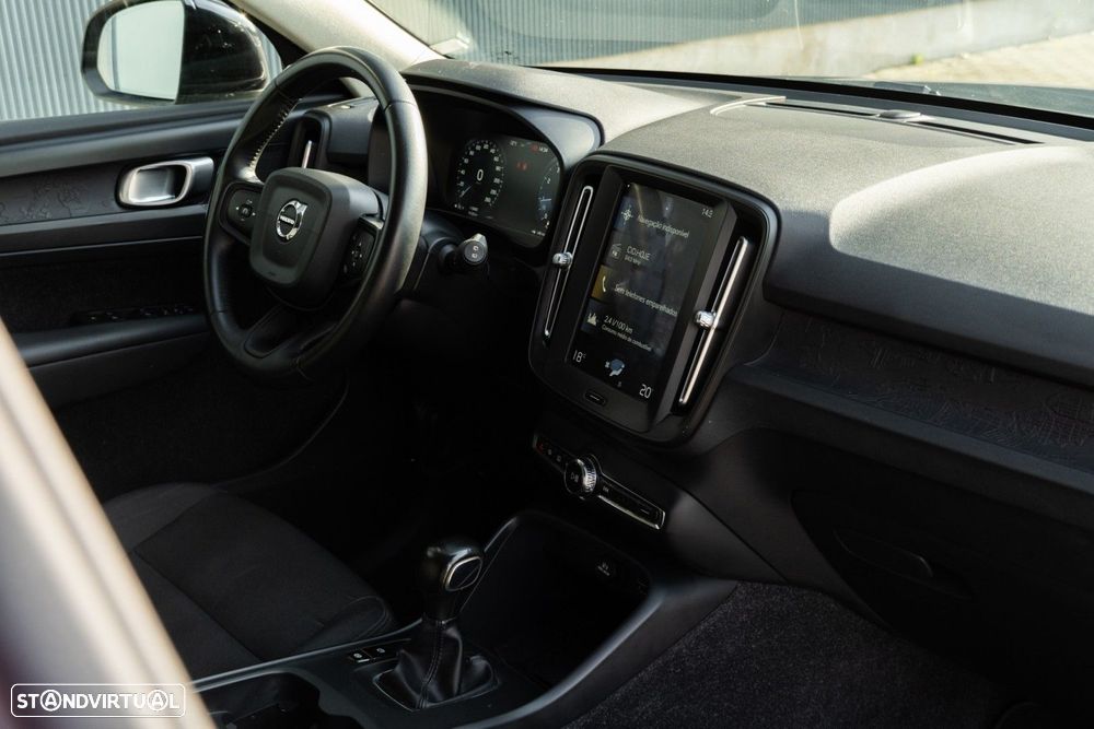 Volvo XC 40 1.5 T3 Tech Edition - 37