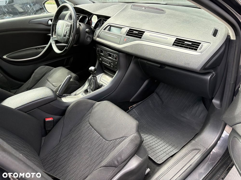 Citroën C5 2.0 HDi Confort - 6