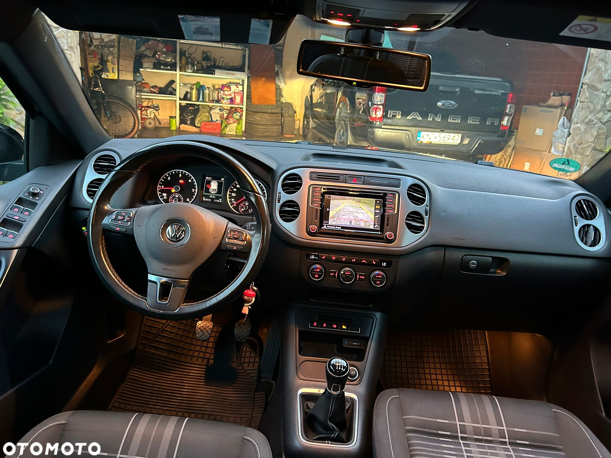 Volkswagen Tiguan - 9