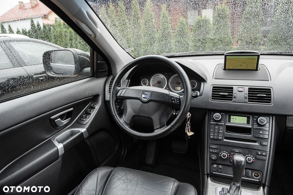 Volvo XC 90 D5 AWD Geartronic Momentum - 23