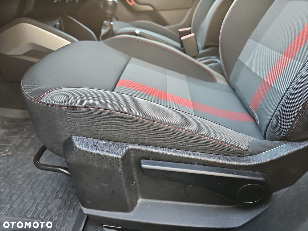 Dacia Duster 1.6 SCe Techroad - 21