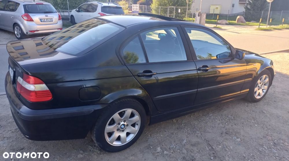 BMW Seria 3 318i - 6