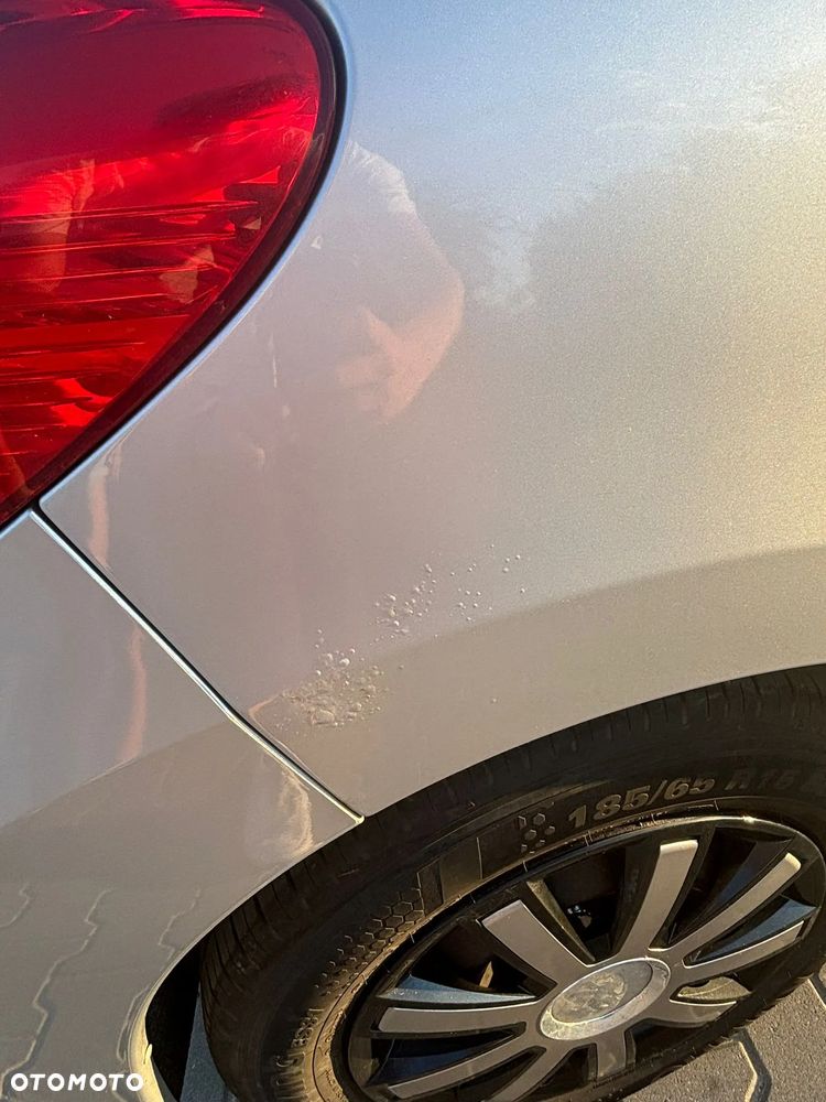 Peugeot 207 1.6 HDi 16V U Move - 10