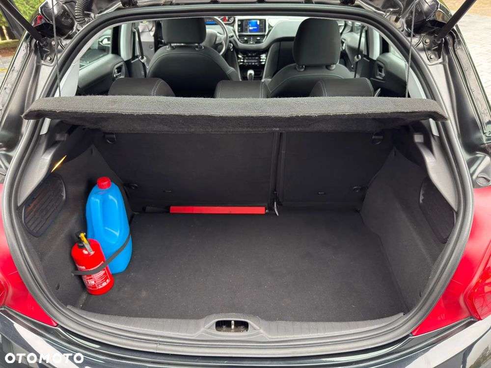 Peugeot 208 1.2 PureTech Allure - 5