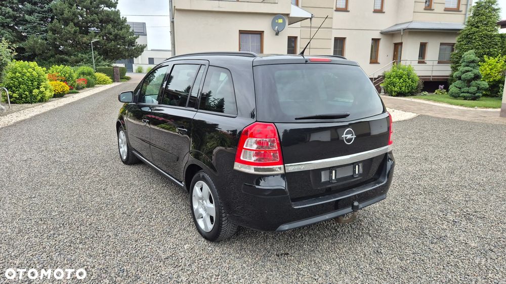 Opel Zafira - 4