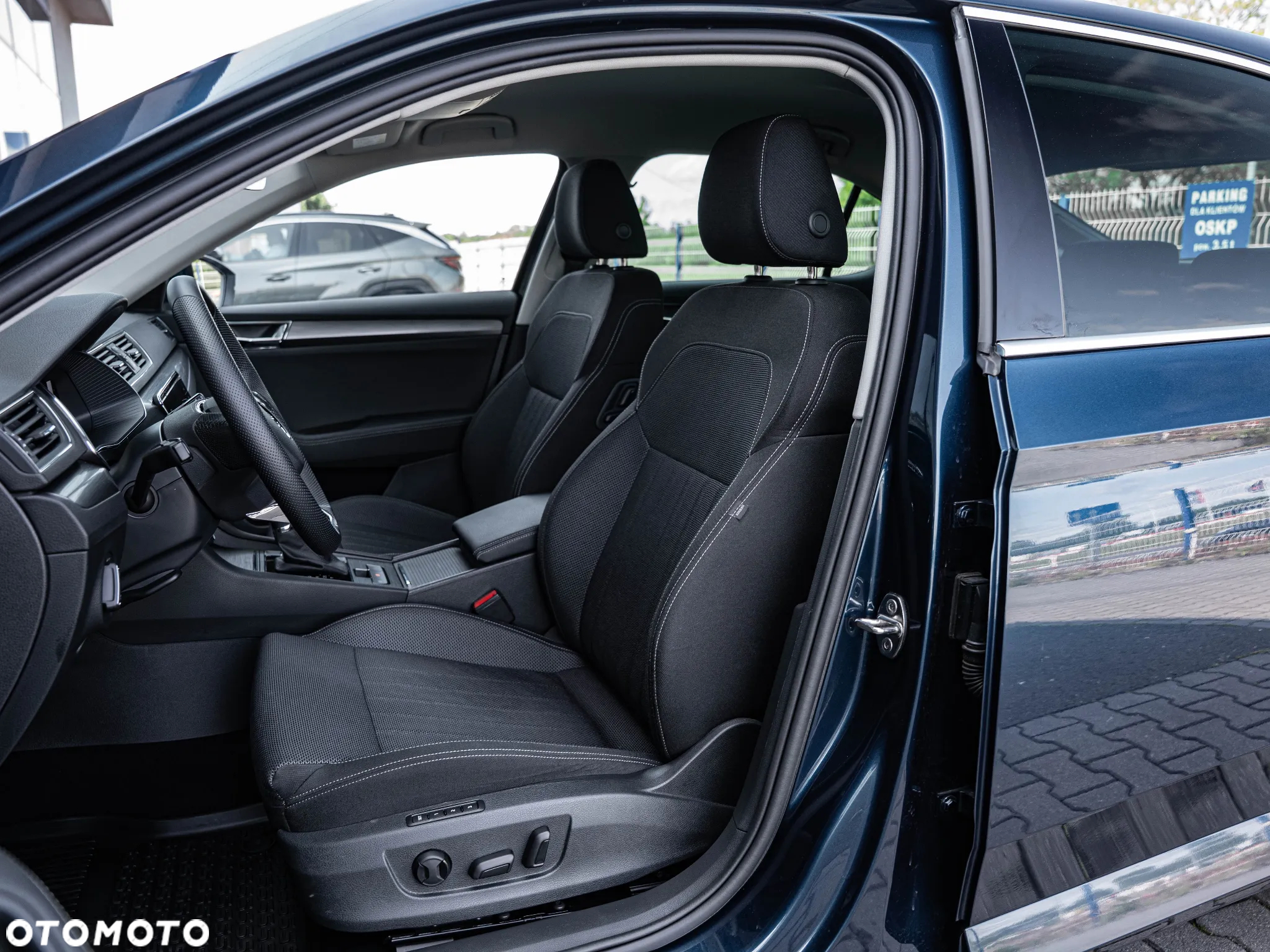Skoda Superb 2.0 TDI SCR Style DSG - 23